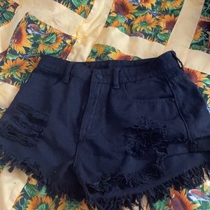 Shein shorts. size medium. never worn.